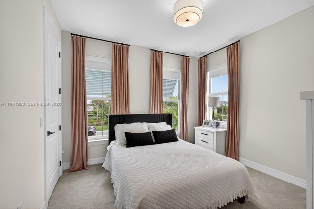 10752 Northbrook Cir, Palm Beach Gardens, FL 33412