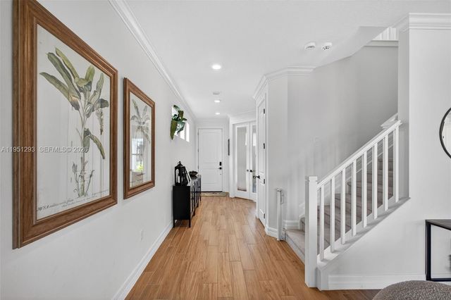 10752 Northbrook Cir, Palm Beach Gardens, FL 33412