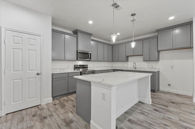 3045 Barling Street, Greenville, TX 75401