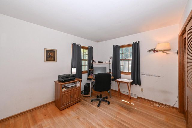 18830 Brookdale DRIVE, Brookfield, WI 53045