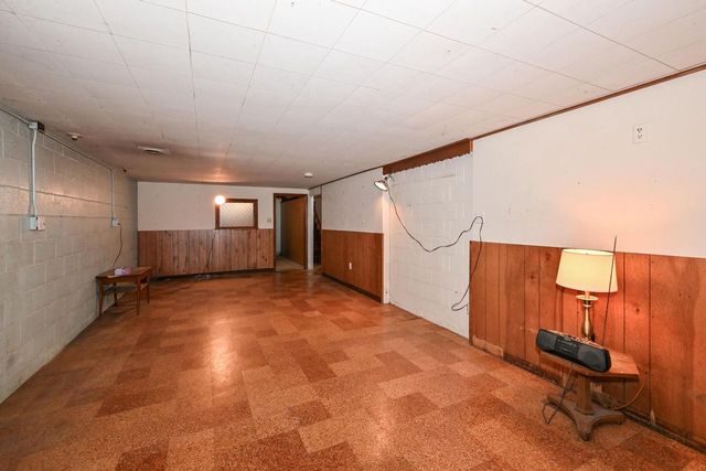 18830 Brookdale DRIVE, Brookfield, WI 53045