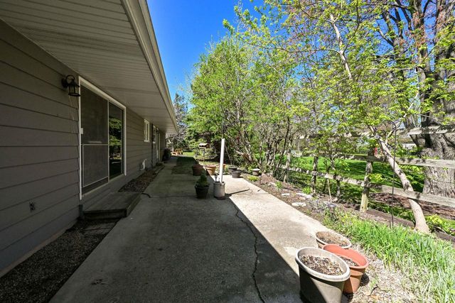 18830 Brookdale DRIVE, Brookfield, WI 53045