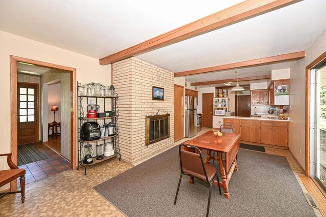 18830 Brookdale DRIVE, Brookfield, WI 53045