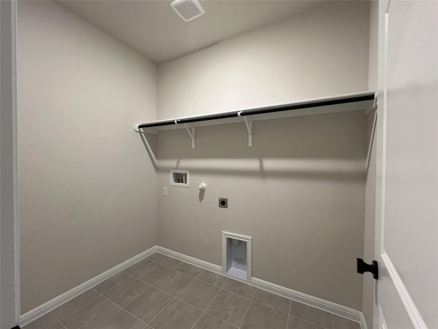 317 Willow Heights DR, Hutto, TX 78634