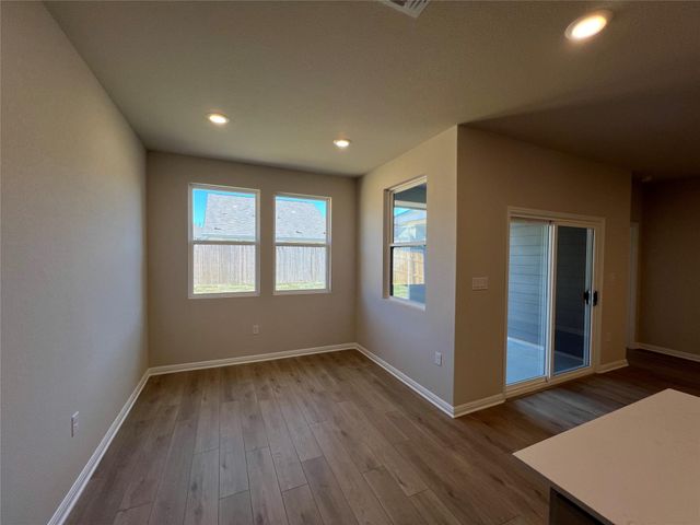 317 Willow Heights DR, Hutto, TX 78634