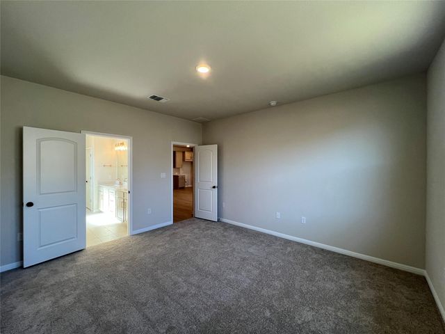 317 Willow Heights DR, Hutto, TX 78634