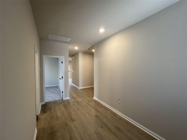 317 Willow Heights DR, Hutto, TX 78634