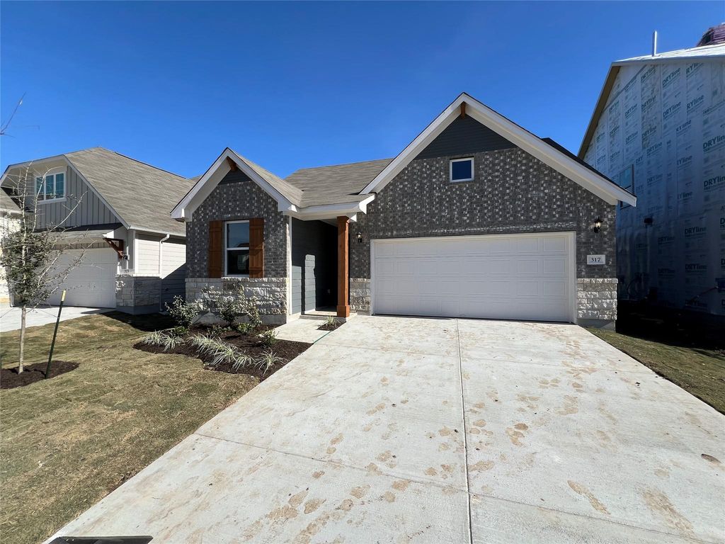 317 Willow Heights DR, Hutto, TX 78634
