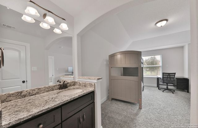 6514 Comanche Post, San Antonio, TX 78233