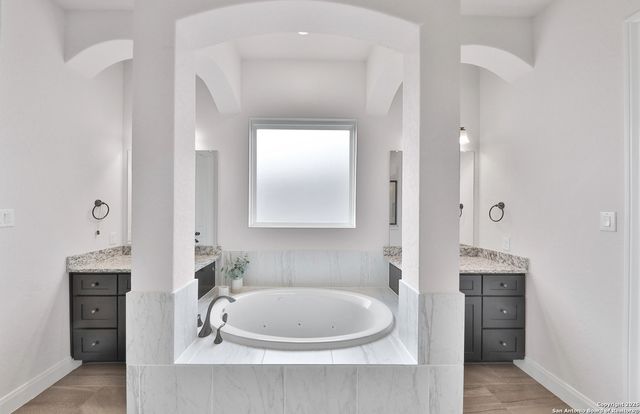 6514 Comanche Post, San Antonio, TX 78233