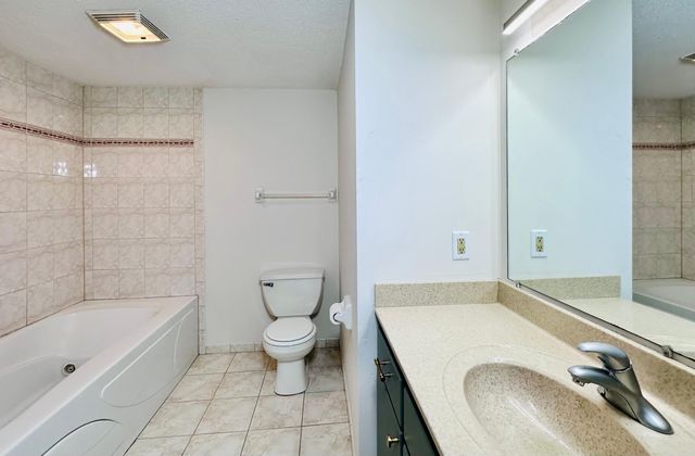 1864 Carol Lane, West Saint Paul, MN 55118