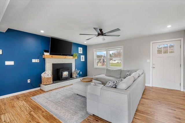 6 Cooper Road, Milton, VT 05468