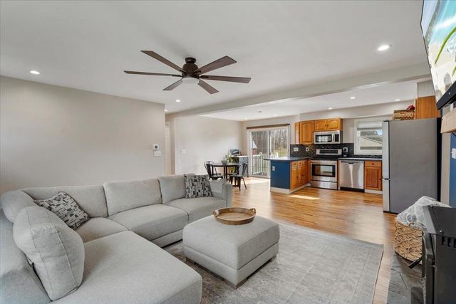 6 Cooper Road, Milton, VT 05468