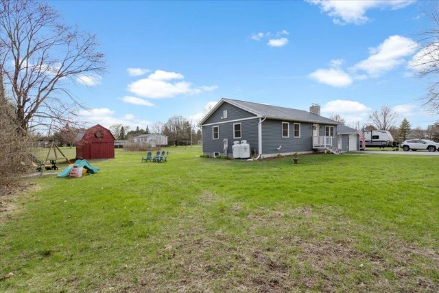 6 Cooper Road, Milton, VT 05468