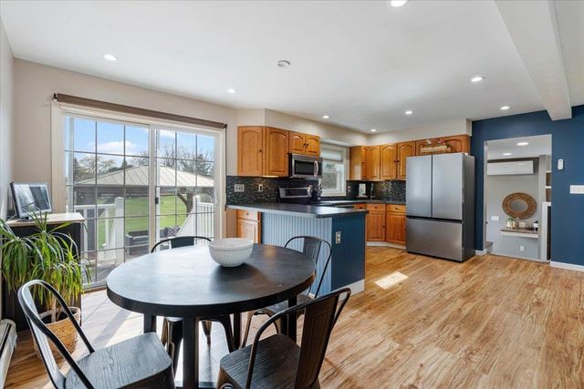 6 Cooper Road, Milton, VT 05468
