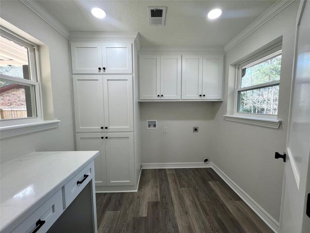 607 Apple Blossom, Woodville, TX 75979