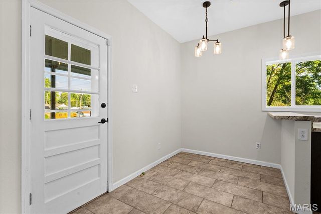 1528 N Church Street, Belleville, IL 62221