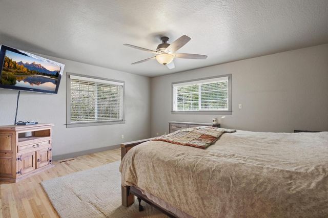 1340 Honor Oak Ln, Yuba City, CA 95993