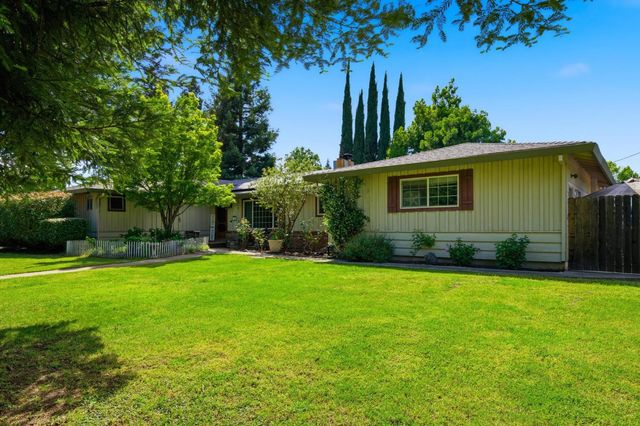 1340 Honor Oak Ln, Yuba City, CA 95993