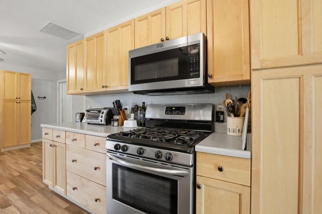 1340 Honor Oak Ln, Yuba City, CA 95993