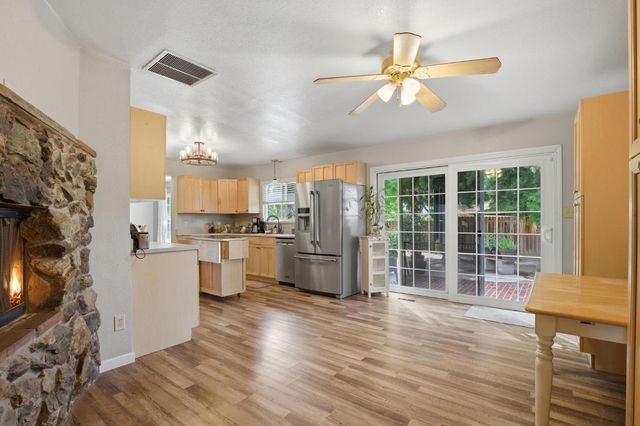 1340 Honor Oak Ln, Yuba City, CA 95993