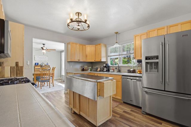 1340 Honor Oak Ln, Yuba City, CA 95993