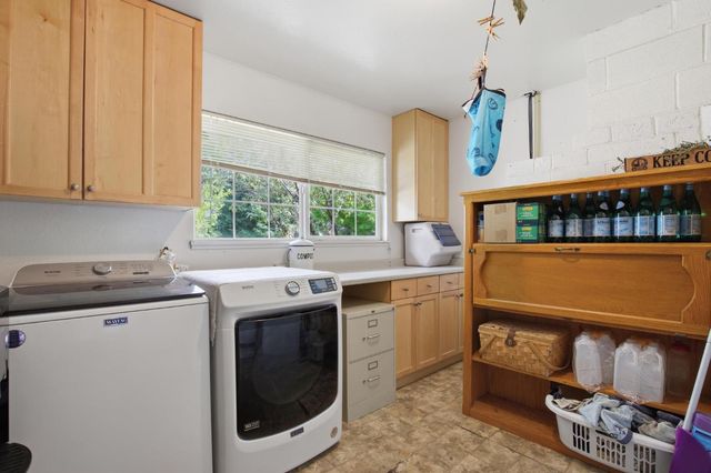 1340 Honor Oak Ln, Yuba City, CA 95993