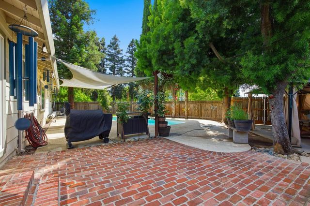 1340 Honor Oak Ln, Yuba City, CA 95993