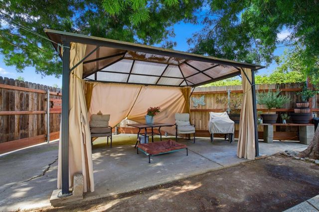 1340 Honor Oak Ln, Yuba City, CA 95993