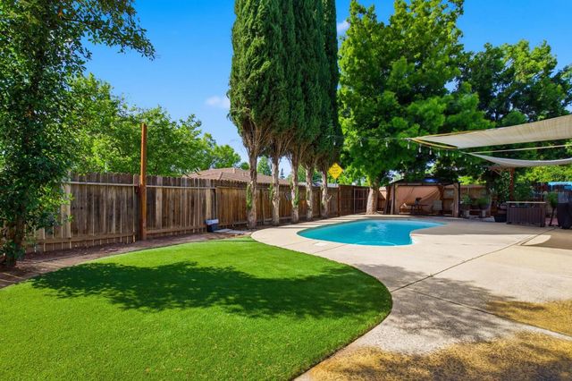 1340 Honor Oak Ln, Yuba City, CA 95993