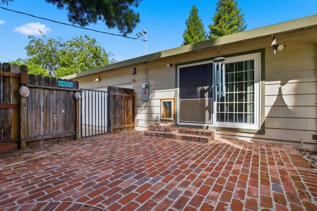 1340 Honor Oak Ln, Yuba City, CA 95993