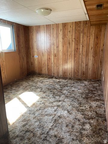 574 E ALOHA LN, Sandy, UT 84070