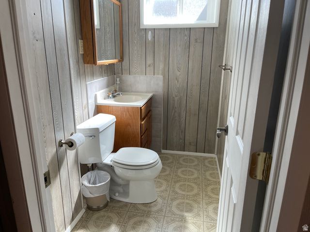 574 E ALOHA LN, Sandy, UT 84070