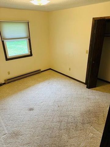 75 4th Street NW, Clara City, MN 56222