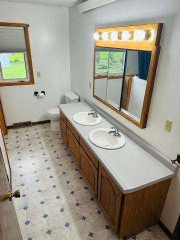 75 4th Street NW, Clara City, MN 56222