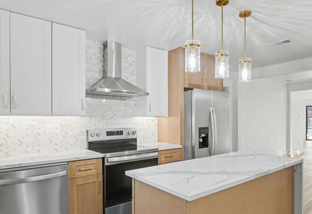 7518 Caillet Street, Dallas, TX 75209