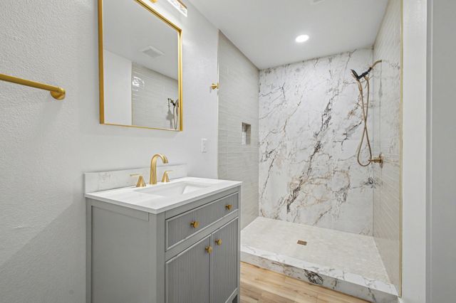 7518 Caillet Street, Dallas, TX 75209