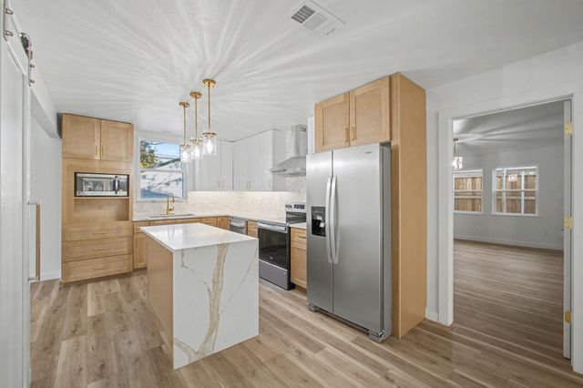 7518 Caillet Street, Dallas, TX 75209