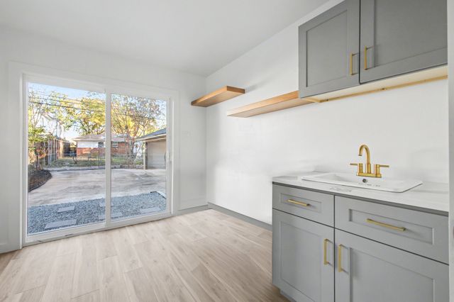 7518 Caillet Street, Dallas, TX 75209