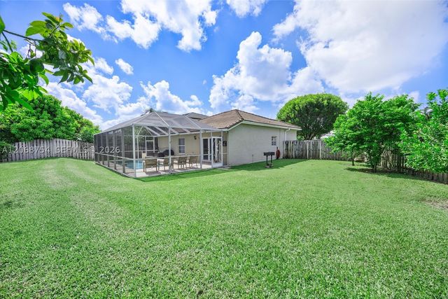 2835 SE 4th Pl, Homestead, FL 33033