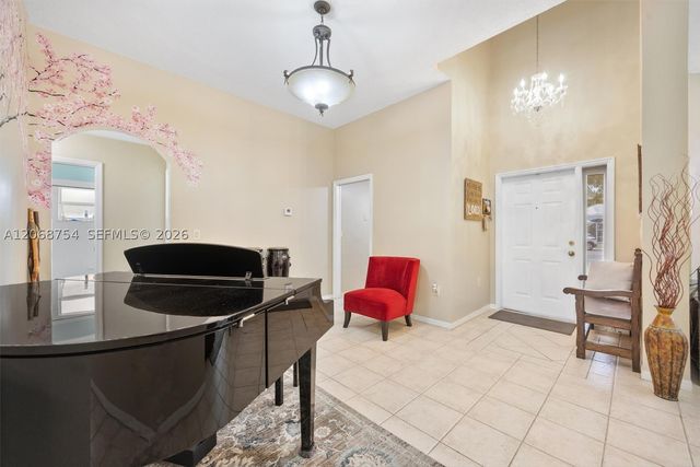 2835 SE 4th Pl, Homestead, FL 33033