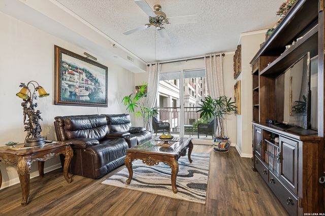 1 Towers Park Ln Apt 213, San Antonio, TX 78209