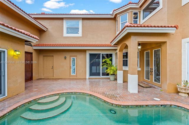 16403 Diamond Head Dr, Weston, FL 33331