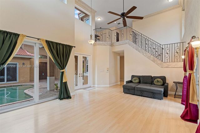 16403 Diamond Head Dr, Weston, FL 33331