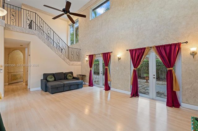 16403 Diamond Head Dr, Weston, FL 33331