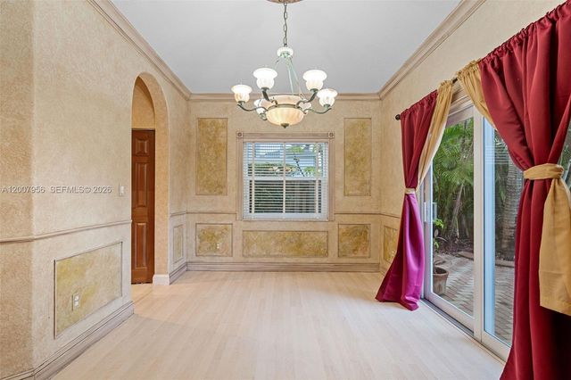 16403 Diamond Head Dr, Weston, FL 33331
