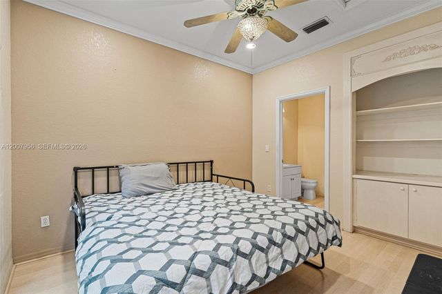 16403 Diamond Head Dr, Weston, FL 33331