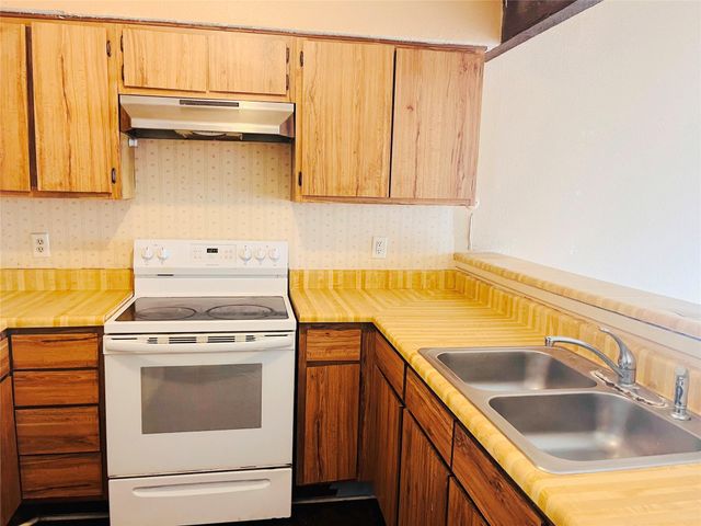 12973 Wirevine Lane, Houston, TX 77072