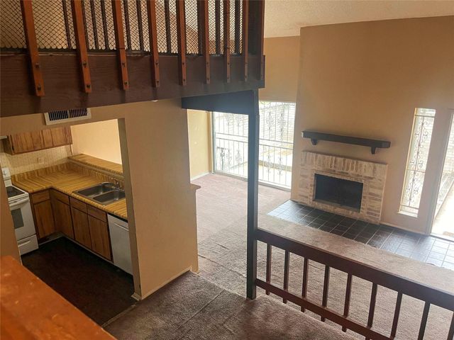 12973 Wirevine Lane, Houston, TX 77072