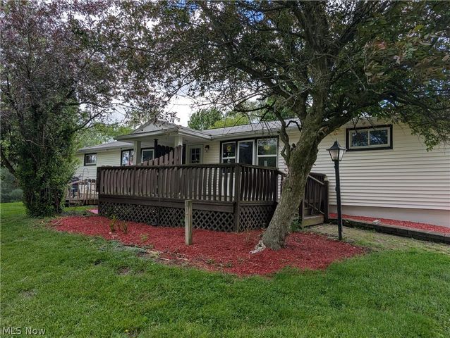 1223 Faircliff Street, Louisville, OH 44641